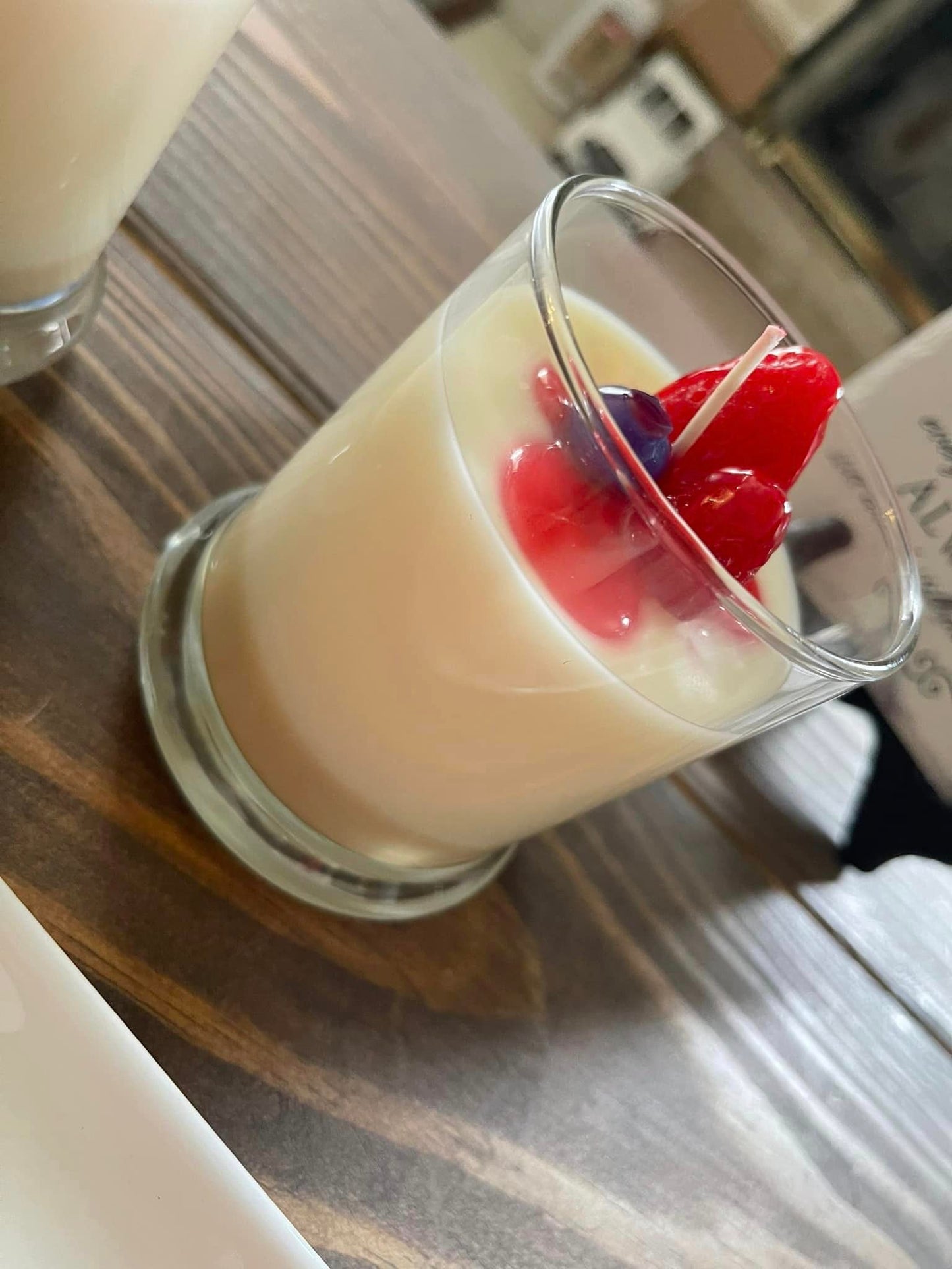 Fruity Cheesecake Soy Wax Candle 8oz (DS)